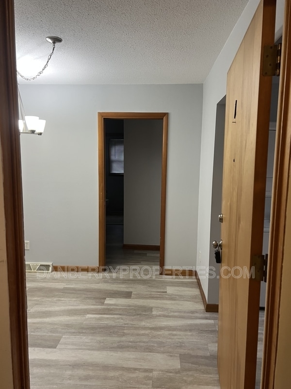 Building Photo - 4126 Newcastle Dr