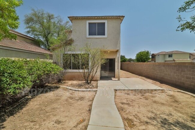 Building Photo - 1330 S Red Rock St