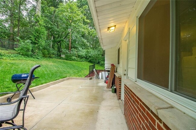 Building Photo - Kirkwood Split Level on a Cul-de-sac! Avai...