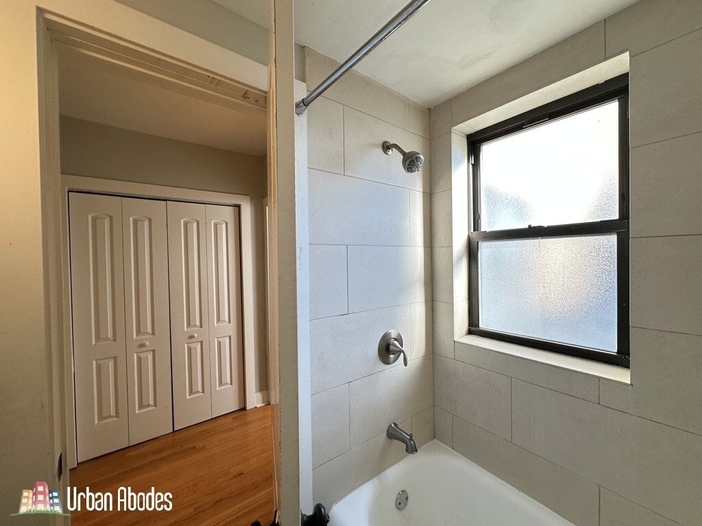 Building Photo - 623 W Patterson Ave