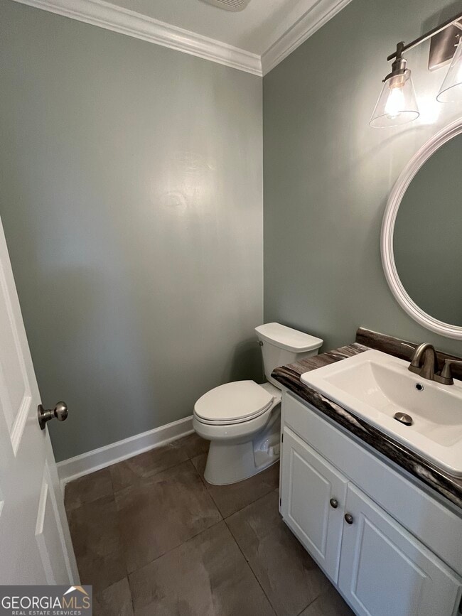 Building Photo - 65 E Main St