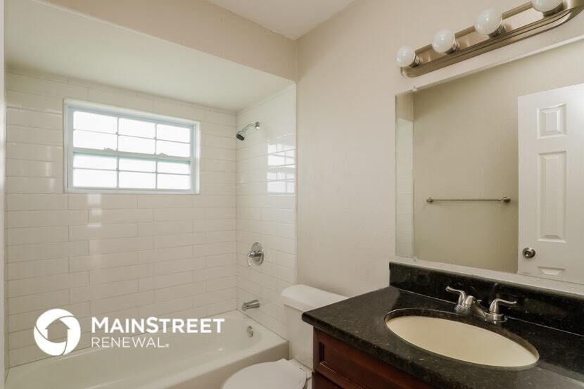 Building Photo - 441 Spike Ct