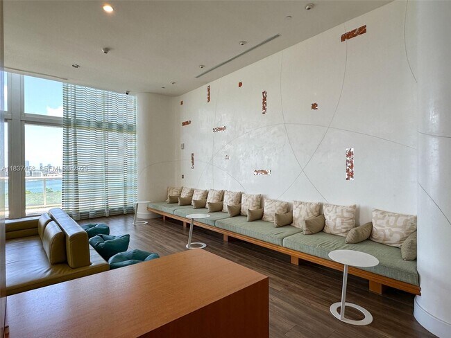 Building Photo - 50 Biscayne Blvd