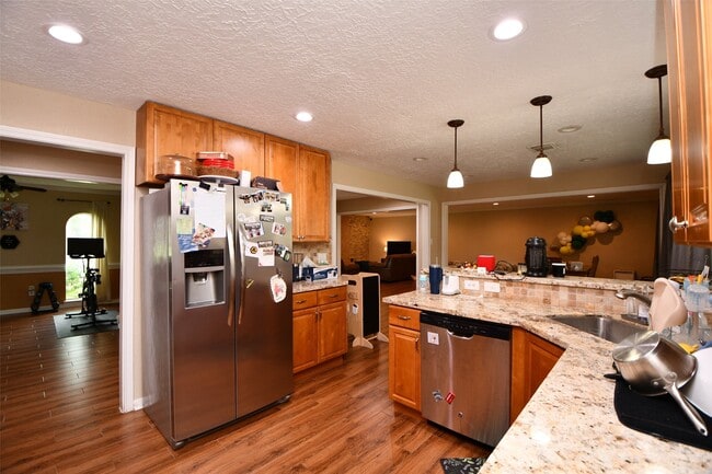 Building Photo - 3410 Plum Brook Ln