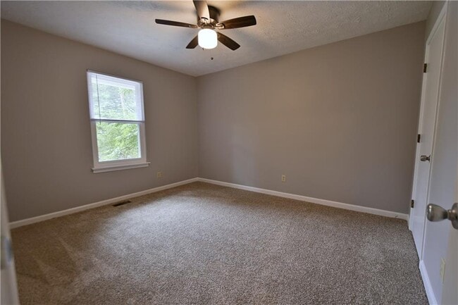 Building Photo - 459 Ridgetop Dr NW