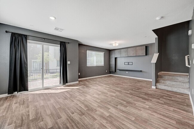 Building Photo - 2021 TOWNHOME IN GATED COMMUNITY N LAS VEGAS