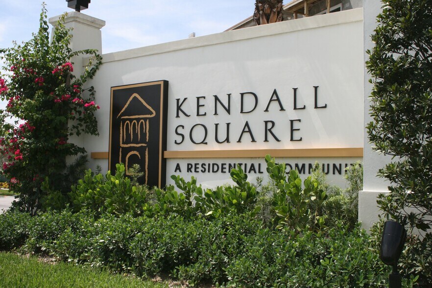 Kendall Square Main Entrance - 9362 SW 171st Ave