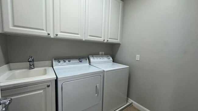 Building Photo - 3/3 Townhome in Villagewalk at Lake Nona for Rent