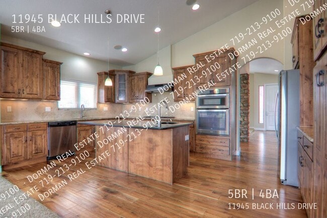 Building Photo - 11945 Black Hills Dr