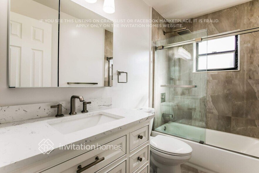 Building Photo - 19466 Colorado Cir