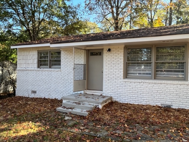 Building Photo - 1943 Casey Dr SE