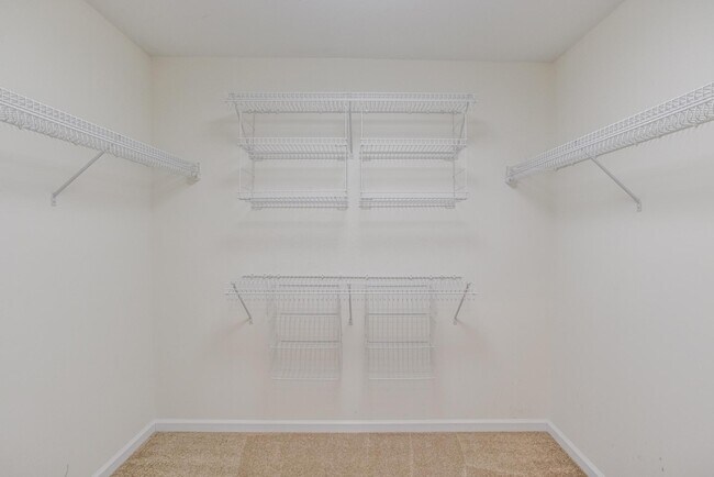 Building Photo - 1007 Brickstone Dr