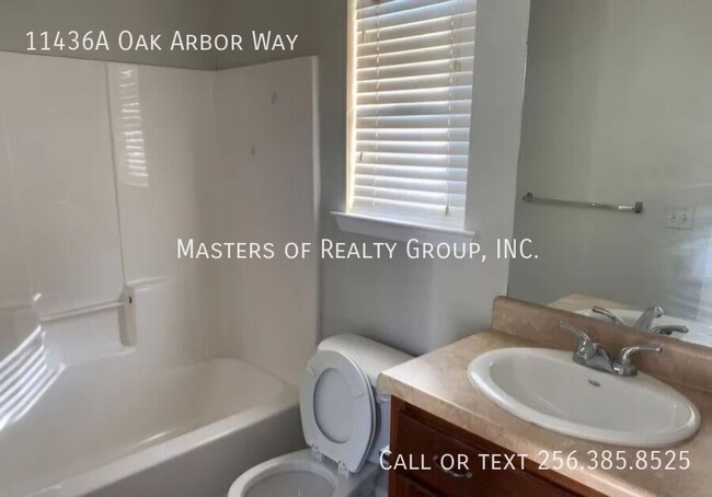Building Photo - 11436A Oak Arbor Way-