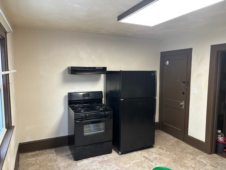 Kitchen - 1711 N 19th St