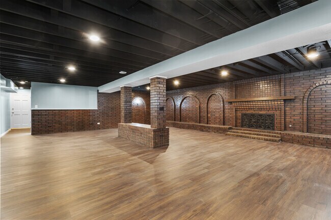 Building Photo - 4612 NW Bramble Trail