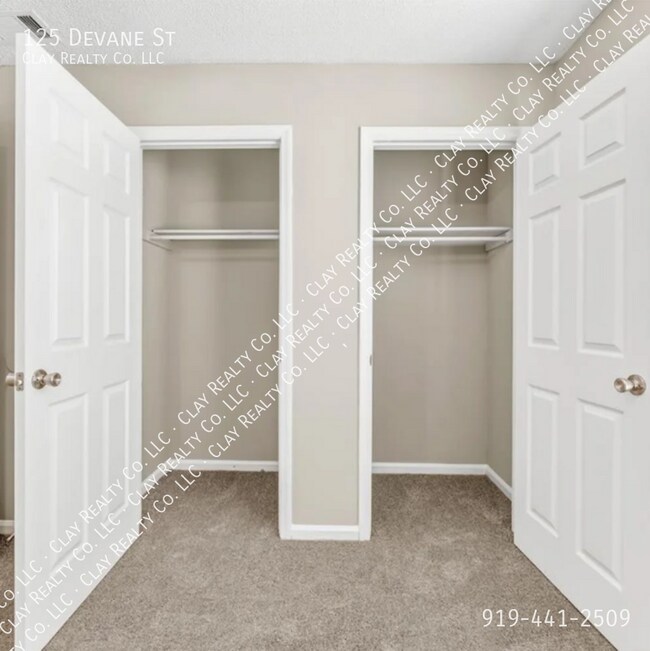 Building Photo - 125 Devane St