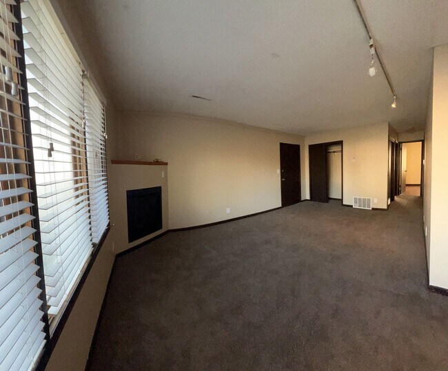 Primary Photo - 4010 Westover Rd SE