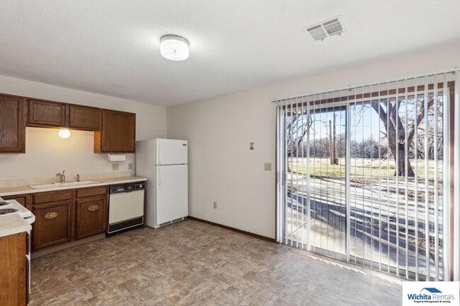 Building Photo - 1713 N Arkansas Ave