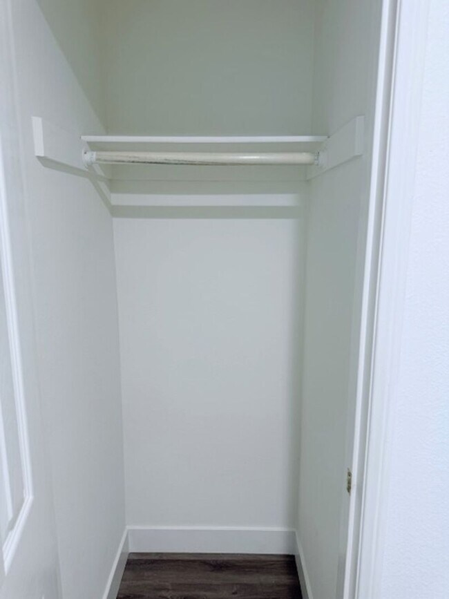 Building Photo - Remodeled 3BD Corner Townhome + Dual Primary Suites + Views | Bella Montana