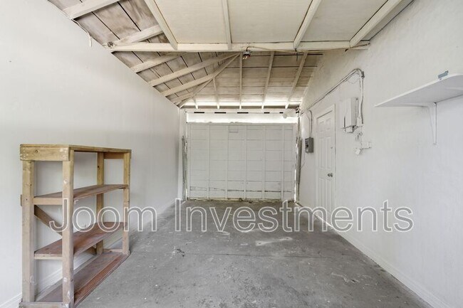 Building Photo - 4914 Maine Ave