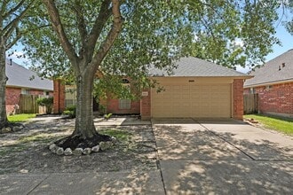 Building Photo - 18727 River Meadows Rd