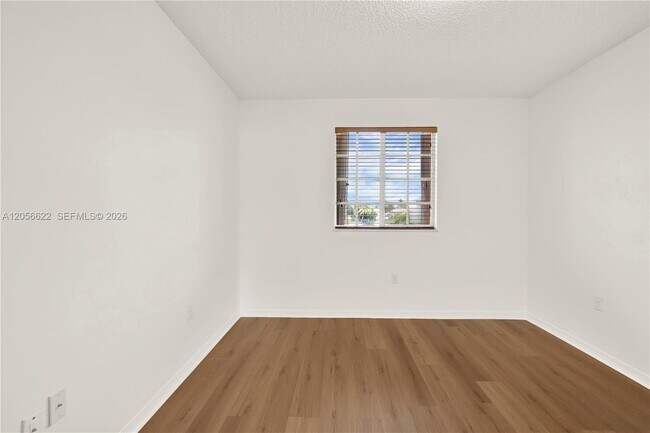 Building Photo - 16301 SW 100th Terrace