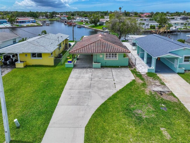 Building Photo - 4436 Floramar Terrace