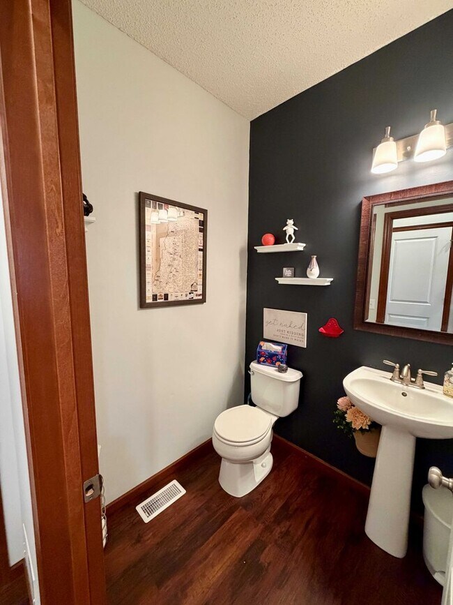 Building Photo - Savage TownHome for Rent