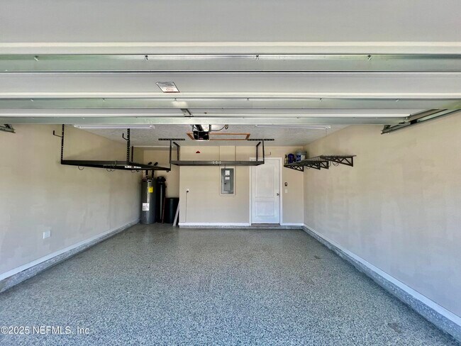 Building Photo - 12598 Itani Wy