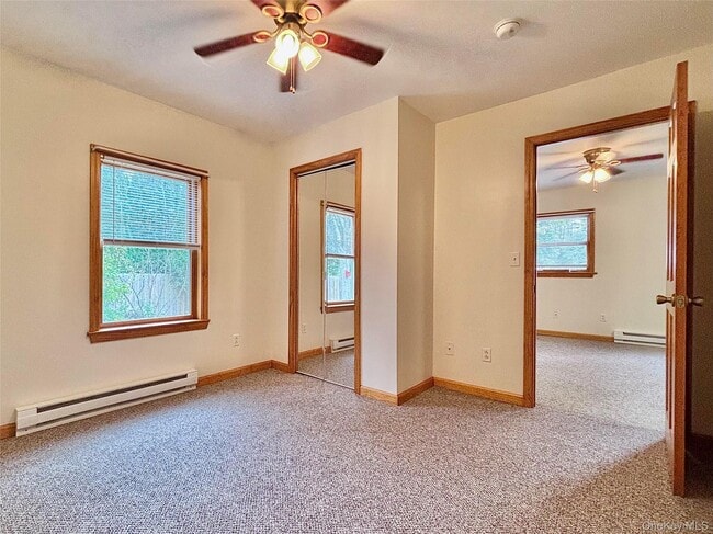 Building Photo - 15-15 Wyant Dr