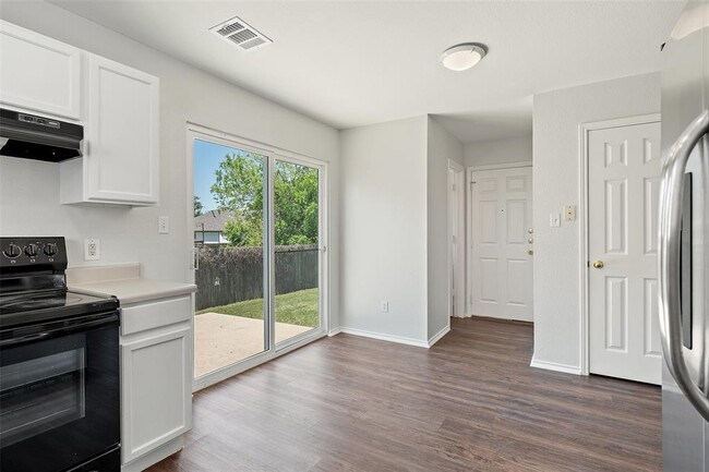 Building Photo - 1616 Windy Park Ct