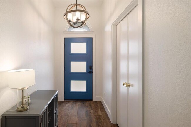 Building Photo - 10715 Galsworthy Ln