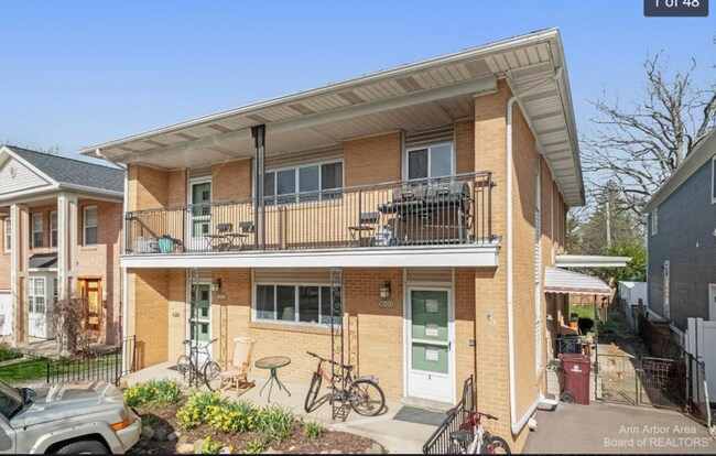 Building Photo - 1003 S 7th St