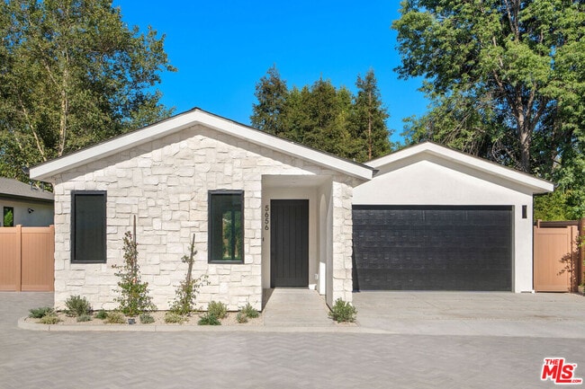 Building Photo - 5656 Winnetka Ave