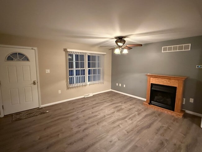 Building Photo - Beautiful 3-Bedroom Single Family Home on Private Lot- RENT NOW, SAVE NOW!