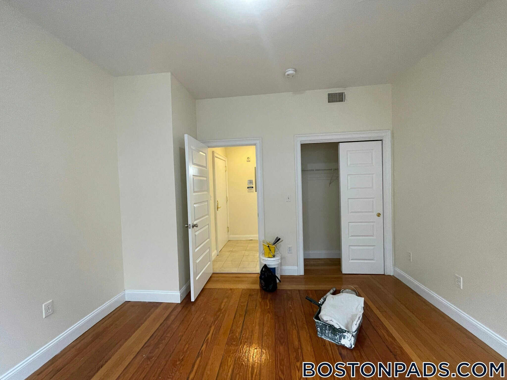 Building Photo - 53 Ashford St