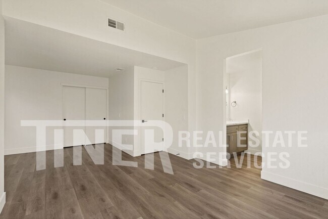 Building Photo - 6612 Posten Way