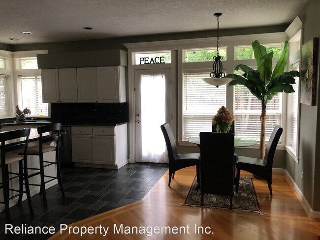 Building Photo - 16800 NW Paddington Dr