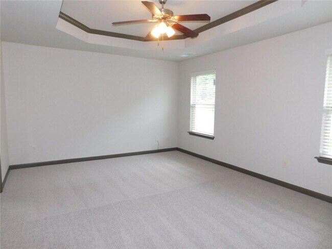 Building Photo - 3325 Ivey Ridge Rd NE