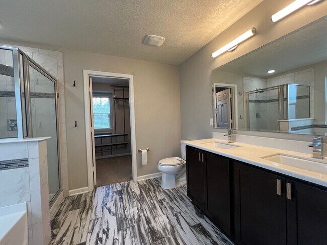 Building Photo - BEAUTIFUL 3-bedroom, 3-bathroom home in Gr...
