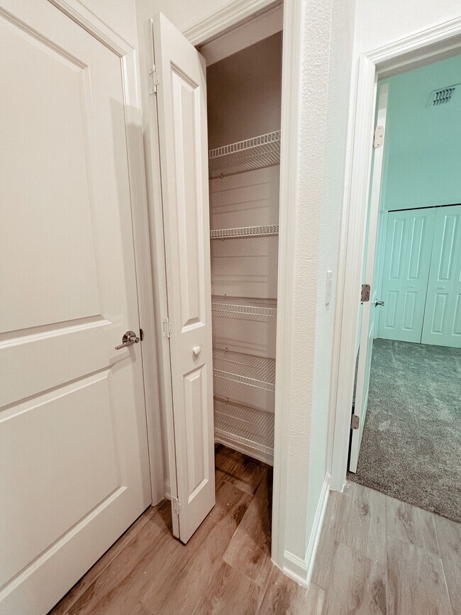 Building Photo - 1149 Saguaro St