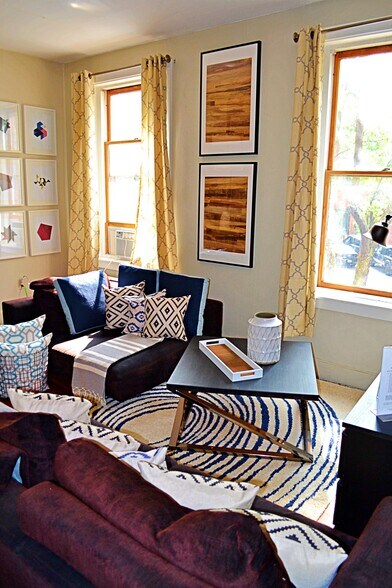 Building Photo - 435 Hanover St