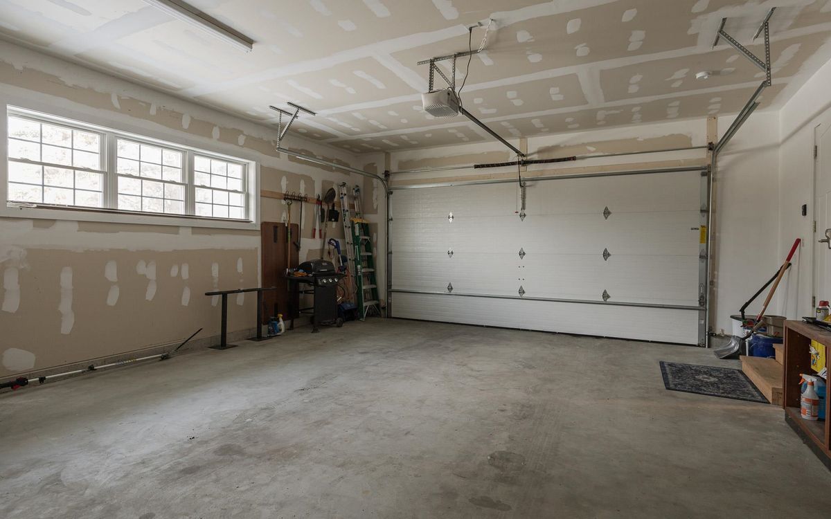Building Photo - 60 Dearborn Cir
