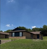 Building Photo - 2600 NW 21st St