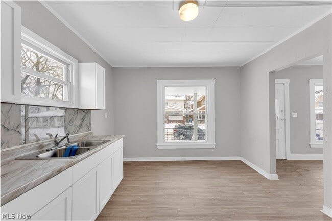 Building Photo - 3877 W 31st St