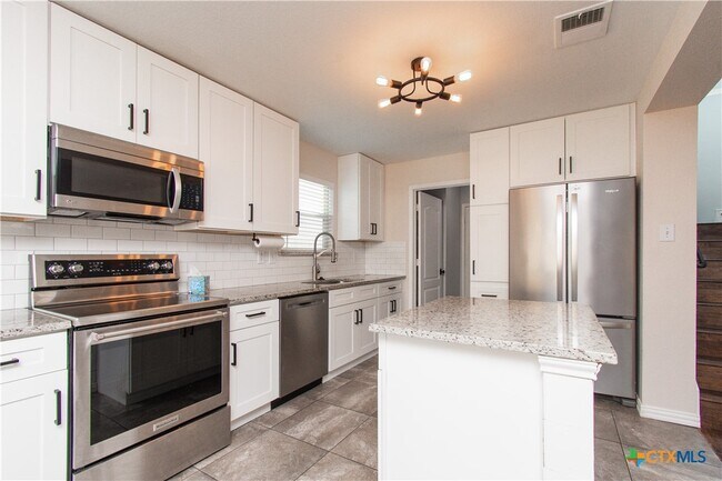 Building Photo - 283 Cordero Dr