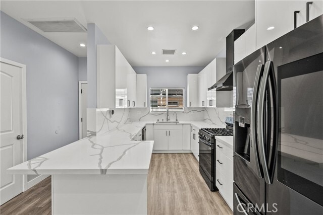 Building Photo - 7239 Kraft Ave