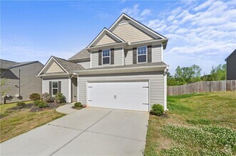 Building Photo - 279 Darling Ln