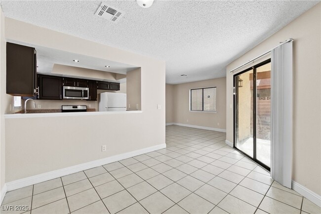Building Photo - 6609 W Joe Michael Way