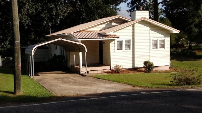 Primary Photo - 414 Airport Rd